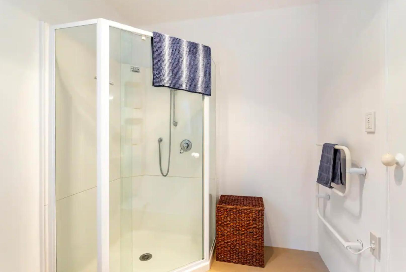 Private Guest Suite Near The Airport 1-4 Guests Auckland Bagian luar foto